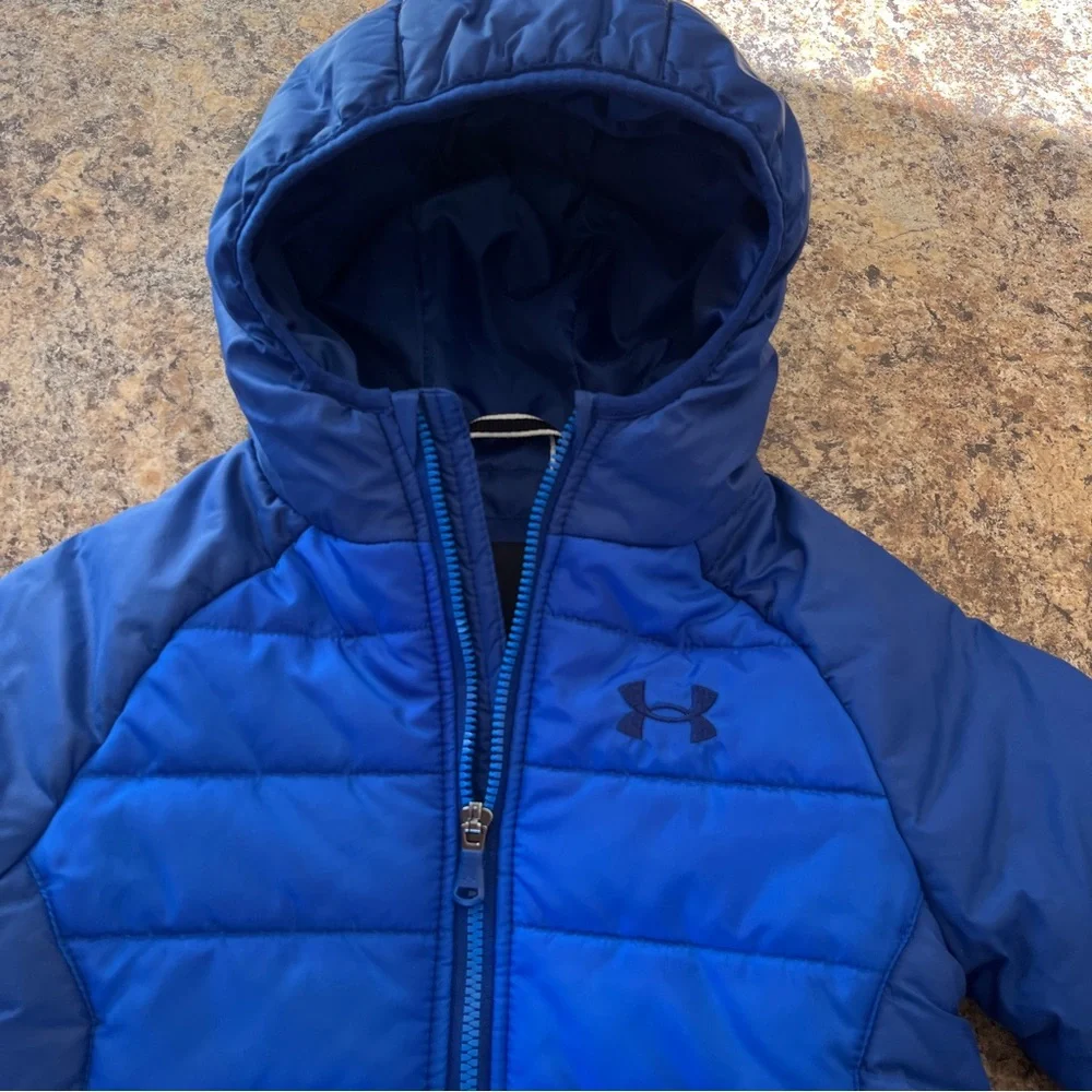 Under Armour Tuckerman Hooded Puffer Jacket Outdoors Fall Winter Boys Sz 6 Blue
